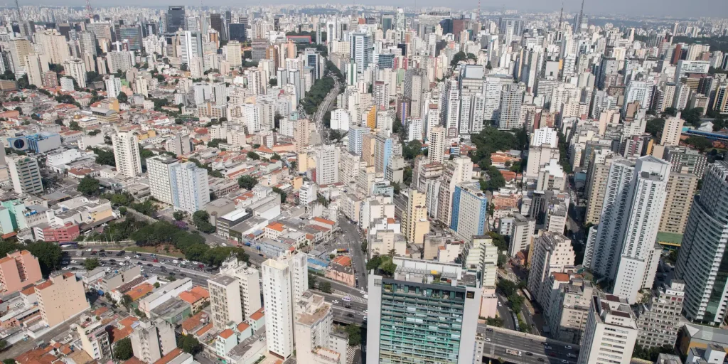 Área urbanizada do Brasil cresce 12,27% entre 2019 e 2022, aponta IBGE