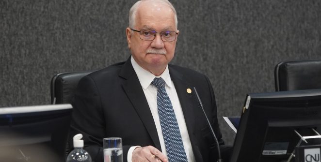 CNJ analisa proposta de Fachin para criar regras de conduta e discutir fim da aposentadoria compulsória de juízes