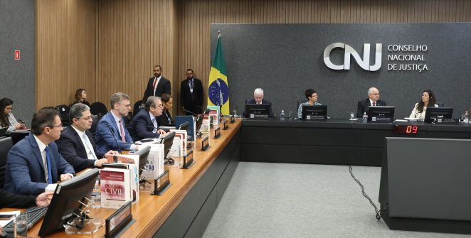 CNJ pune ex-juíza da Lava Jato com afastamento de dois anos