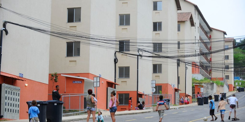 Orçamento de 2027 mantém Bolsa Família sem reajuste e reduz verba do programa