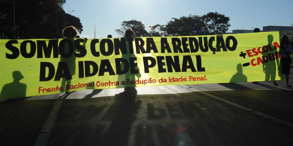 Sociedade Brasileira de Pediatria critica PEC que reduz maioridade penal para 16 anos