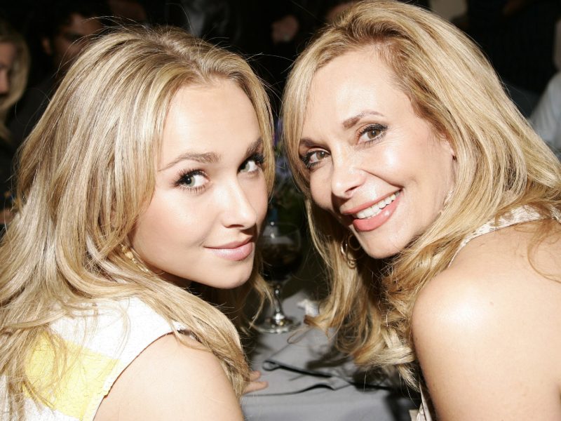 Mãe de Hayden Panettiere critica ex-namorado da atriz em primeira declaração após sua morte