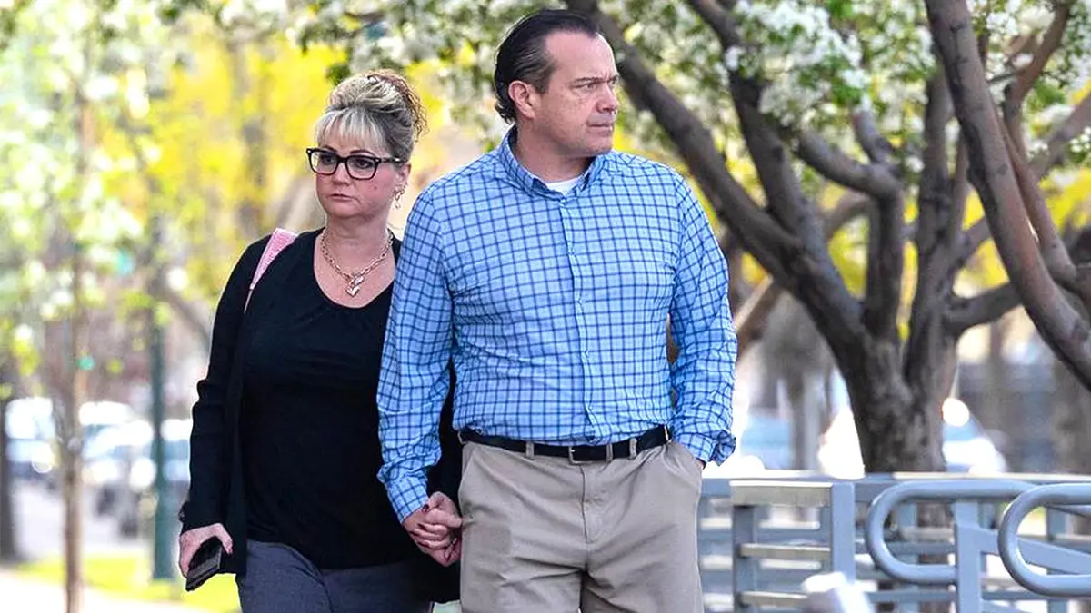 Steve and Kristi Goncalves arrive at courthouse for Bryan Kohberger hearing.