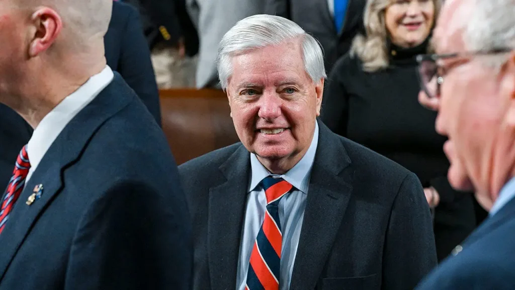 Senado aprova pacote de sanções contra Rússia e Irã em homenagem a Lindsey Graham