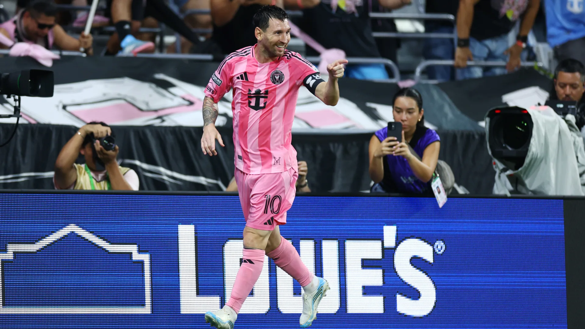 Almeyda brinca com fase de Messi e torce para que craque não queira jogar contra o Monterrey