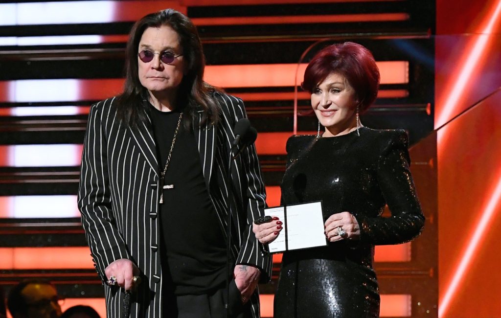 Sharon Osbourne diz que anúncio do Ozzfest 2027 sai em breve e defende avatar de IA de Ozzy: Não estou usando ele para vender herbicida ou cerveja