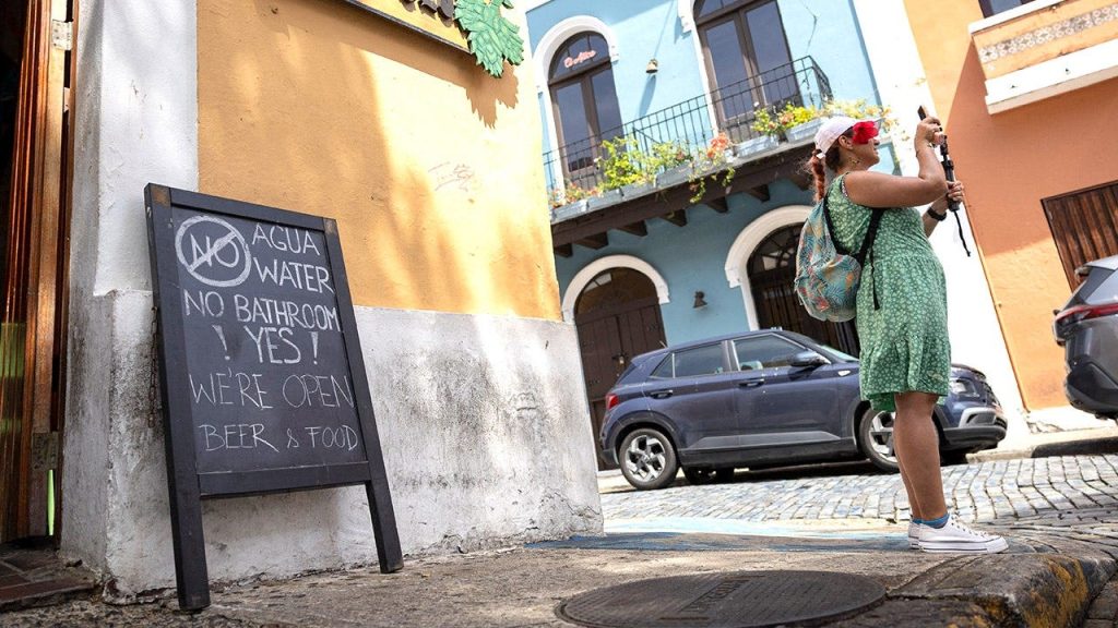 Racionamento de água em Porto Rico diante de seca severa preocupa turistas americanos