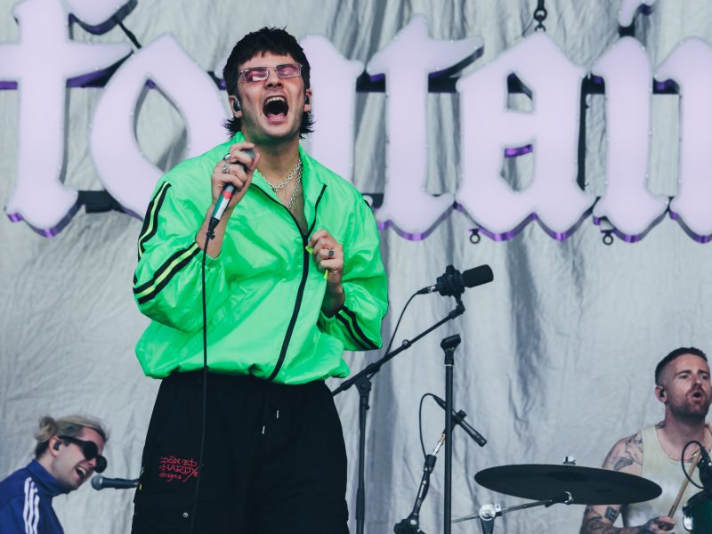 Fontaines D.C. revelam título do quinto álbum, Dopamine Chamber, em teaser enigmático