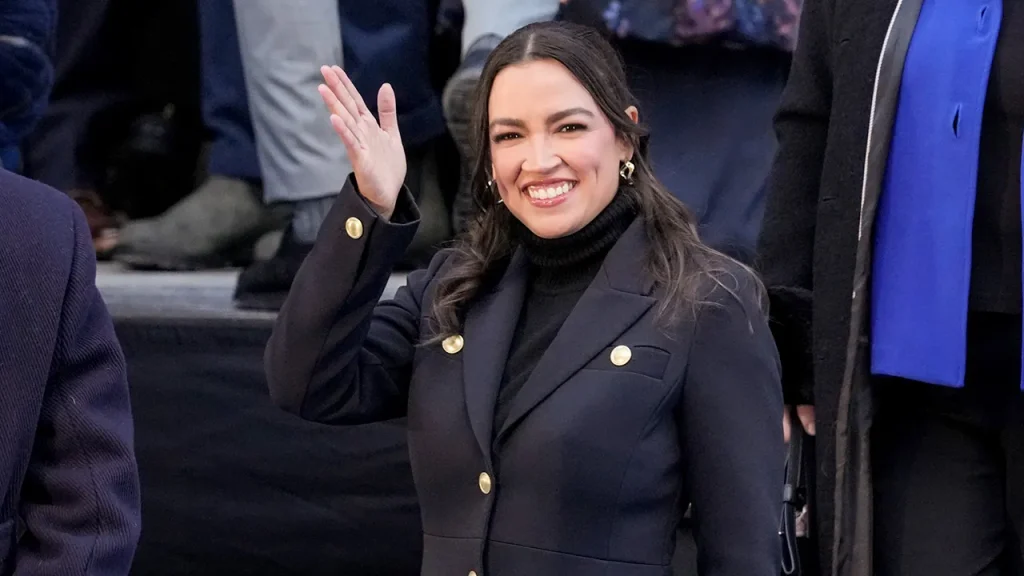 AOC minimiza polêmicas do passado e diz que era Woke 1 foi louca