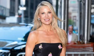 'Landman' star Ali Larter sizzles in bikinis during luxe Italian yacht vacation