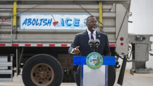 DHS blasts Mayor Brandon Johnson over order targeting ICE contractors