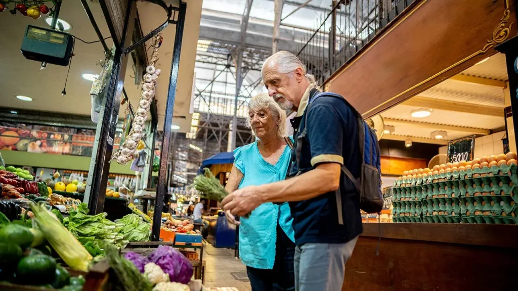 Autoatendimento lidera lista de frustrações de baby boomers em supermercados