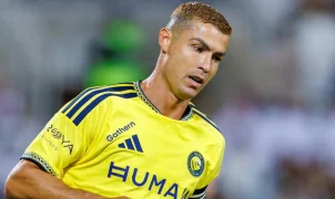 Al Nassr vira sobre Al Ettifaq com dez jogadores e Ronaldo no banco