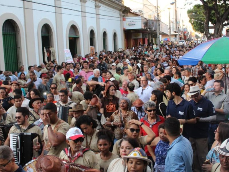 Procissão das Sanfonas celebra centenário de Dona Helena e 80 anos de Alceu Valença em Teresina