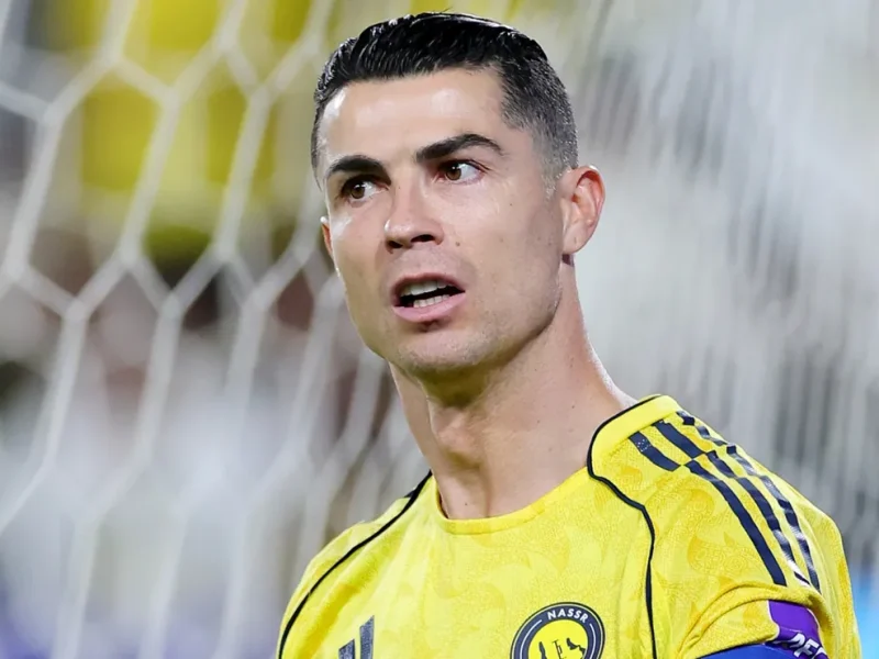 Ronaldo celebra virada heroica do Al Nassr após ser substituído no intervalo