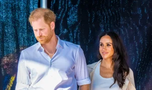Comentarista real vê retorno de Harry e Meghan ao Reino Unido como admissão de fracasso