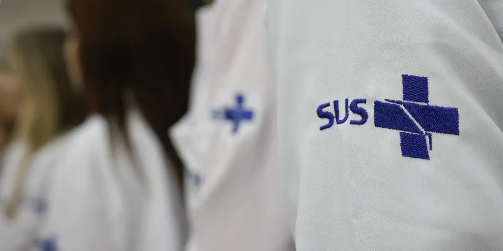Resolução amplia participação de residentes da saúde em cursos e pesquisas