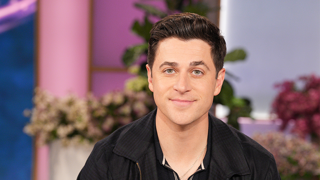 David Henrie, de ‘Wizards of Waverly Place’, celebra retorno de jovens à fé e lança livro infantil sobre Deus