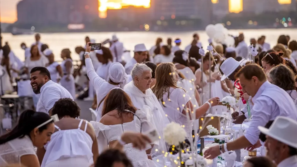 Dîner en Blanc retorna a Detroit com local secreto e trajes brancos