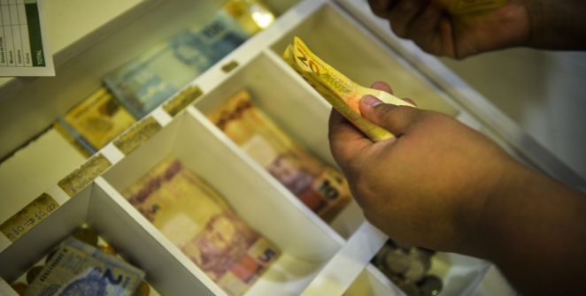 Último lote do abono salarial de 2026 é pago a trabalhadores nascidos em novembro e dezembro