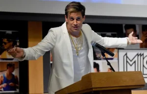 Milo Yiannopoulos deported to UK by ICE after overstaying US visa