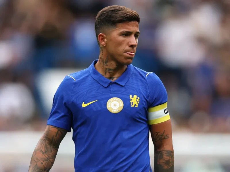 Enzo Fernández deve ficar fora do Chelsea contra o Brighton em meio a negociações com o City