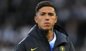 Enzo Fernández encaminha saída do Chelsea e pode se tornar a contratação mais cara da história da Premier League