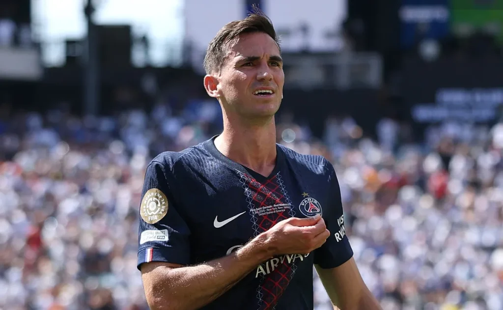 Fabian Ruiz avalia chances no Ballon dOr após apoio de Luis Enrique e Vitinha no PSG