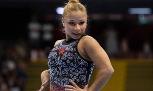 Flávia Saraiva conquista ouro na trave e no solo no Brasileiro de Ginástica