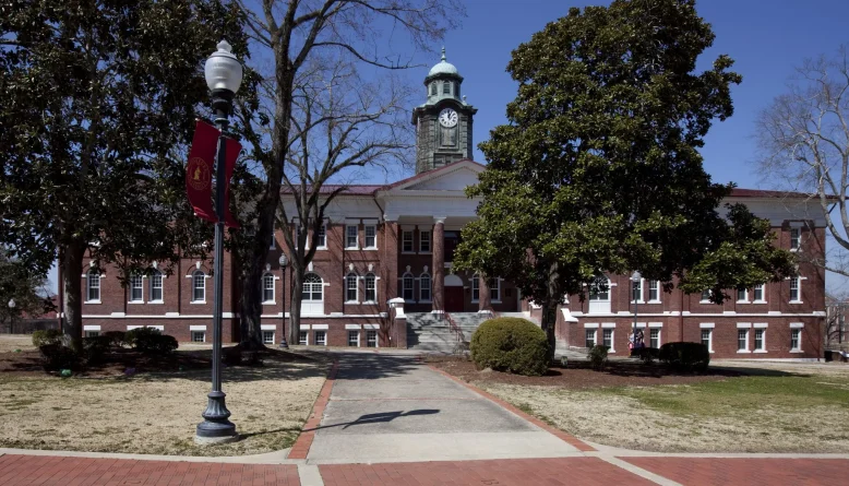 Tuskegee University rolls out dress code banning du-rags and bonnets