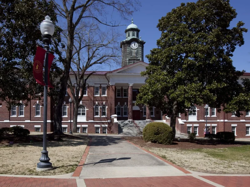 Tuskegee University rolls out dress code banning du-rags and bonnets