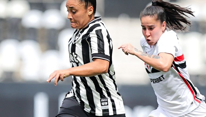 São Paulo goleia Botafogo por 5 a 1, iguala Corinthians na liderança e complica situação das Gloriosas