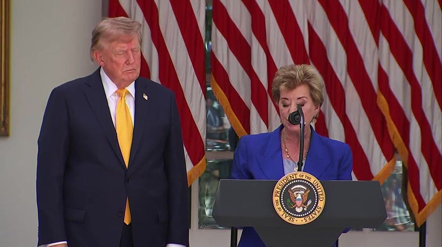 Ed Sec McMahon announces White House policy to return education power to states, parents