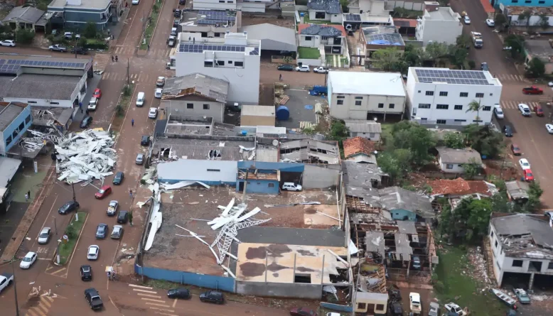 Ciclone-bomba deixa um morto e provoca estragos em 118 municípios do Rio Grande do Sul