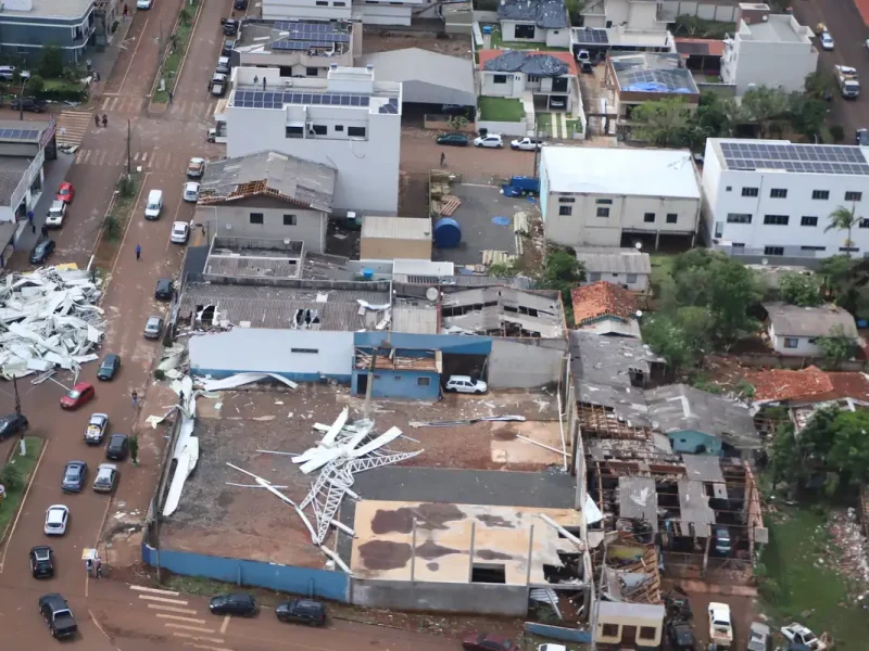 Ciclone-bomba deixa um morto e provoca estragos em 118 municípios do Rio Grande do Sul