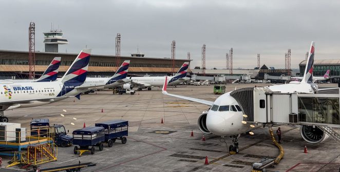 Anvisa publica novas regras sanitárias para aviões e aeroportos