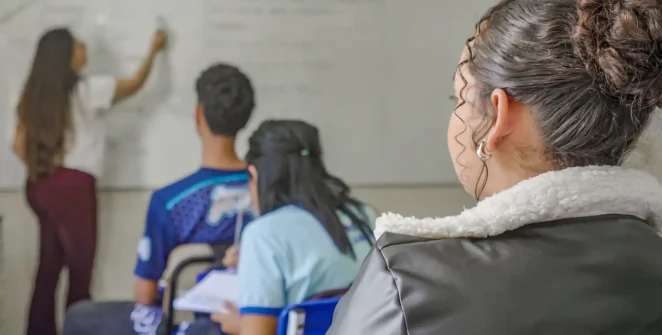 Gravidez precoce interrompe estudos de 61% das jovens e amplia desigualdades, aponta pesquisa da Plan Brasil