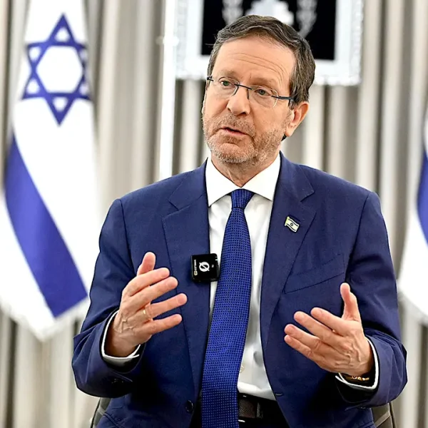 Herzog acusa prefeito de Nova York de antissemitismo e diz que retórica põe cidadãos em risco