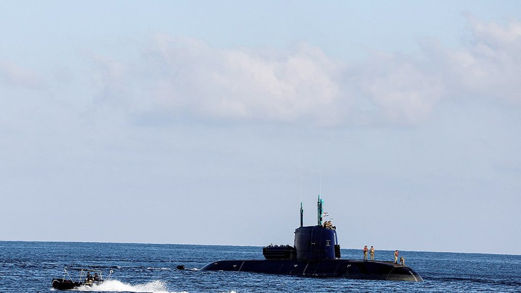 Israel recebe submarino INS Drakon, o mais avançado e caro de sua frota, em meio a tensões com o Irã