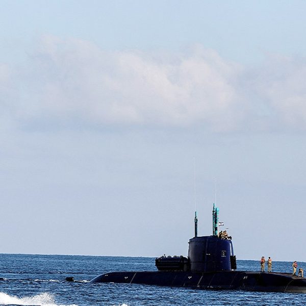 Israel recebe submarino INS Drakon, o mais avançado e caro de sua frota, em meio a tensões com o Irã