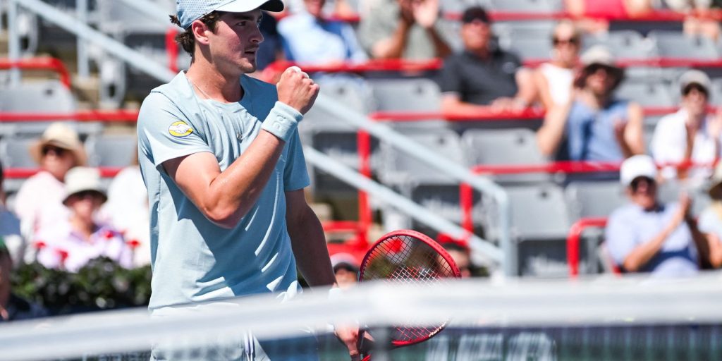 João Fonseca vence Tsitsipas em Montreal e quebra jejum de 11 anos do Brasil no Masters 1000 do Canadá