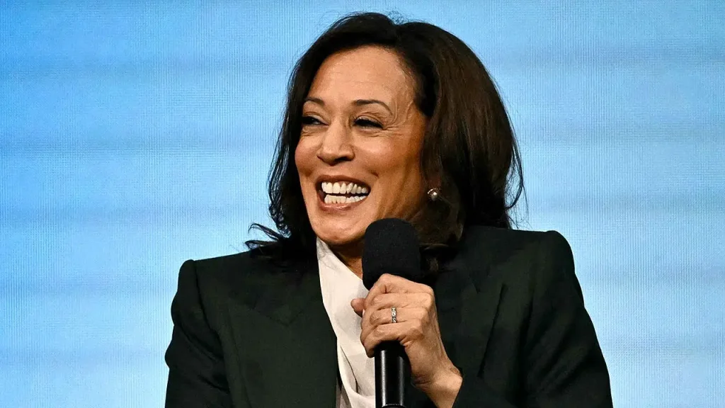 Kamala Harris é criticada ao usar bordão de Trump em vídeo sobre as eleições de meio de mandato