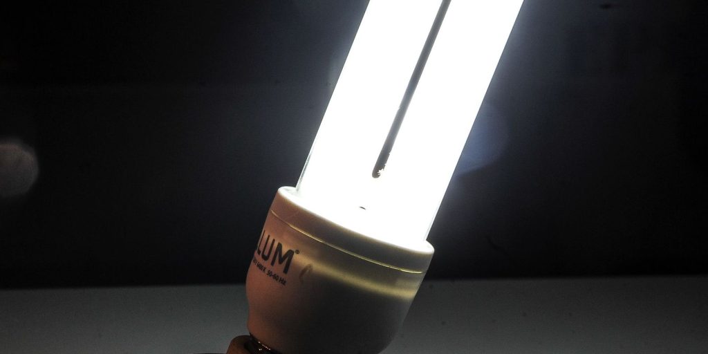 Conta de luz segue com bandeira amarela em setembro; quinto mês seguido de cobrança extra