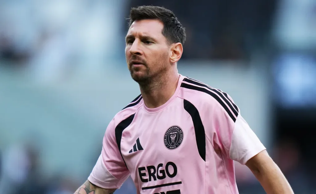 Sem prazo definido: técnico do Inter Miami não revela data de retorno de Messi após morte do pai