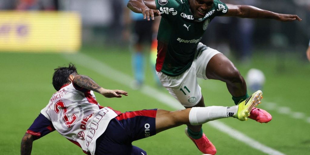 Palmeiras empata com Cerro Porteño no fim e adia decisão da vaga para Assunção