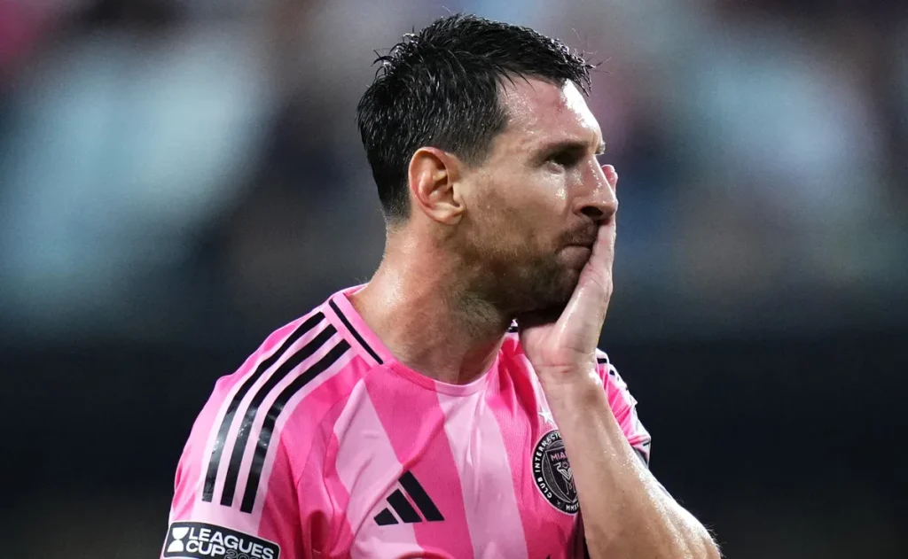 Messi abre o coração em carta ao pai e deixa futuro no futebol em aberto