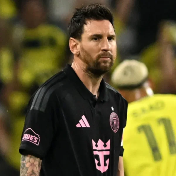 Messi iguala pior sequência de pênaltis perdidos da carreira após falha contra o Nashville