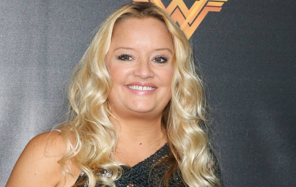 Atriz de ‘The Office’ Lucy Davis revela diagnóstico de câncer de mama incurável: ‘Estou tentando viver o que resta da minha vida da forma mais divertida possível’