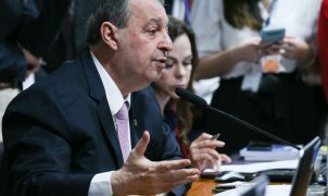 Relator da CCJ do Senado apresenta parecer favorável à PEC que extingue a escala 6x1