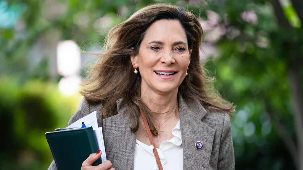 Maria Elvira Salazar avança na prévia republicana do 27º distrito da Flórida